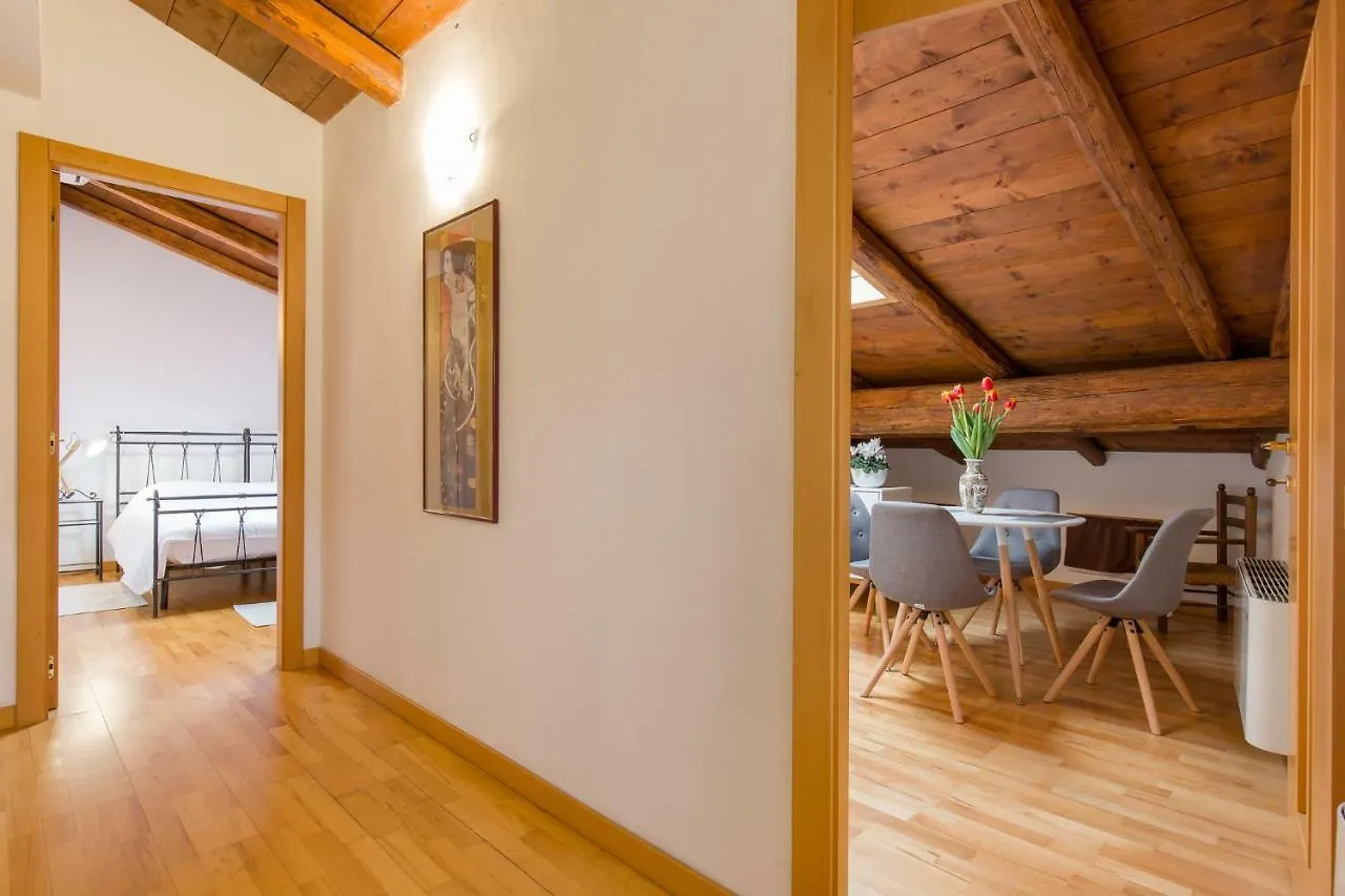 Casa Mama Hotel Verona Guest house